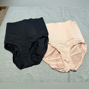 Skinnygirl Black and Cream Shape wear Set